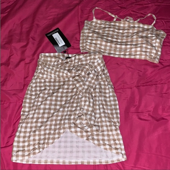 Checkered set - Picture 2 of 5